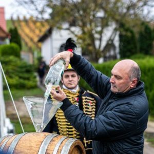 Szentelt bort kóstoltak Szőlősgyörökön