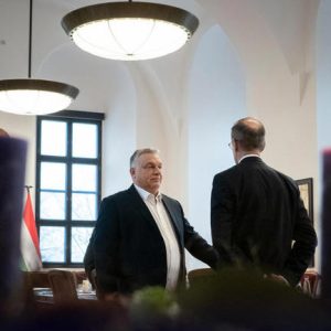 A váratlan döntés után Varga Mihállyal posztolt közös fotót Orbán Viktor