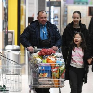 Nagy a tömeg, de a vevő kevés a somogyi áruházakban