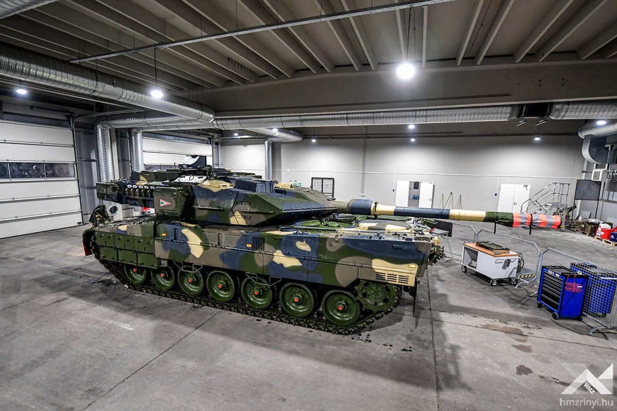 Tatán az első Leopard 2A7HU