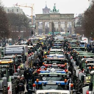 Berlin: nem lehet semmibe venni az emberek tiltakozását!