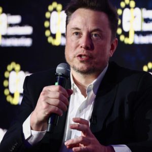 Beültették az első ember agyába Elon Musk szupercsipjét