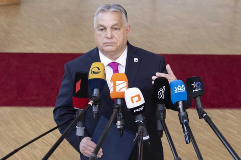 Óriási nyomás várja Orbánt a csütörtöki rendkívüli EU-csúcson