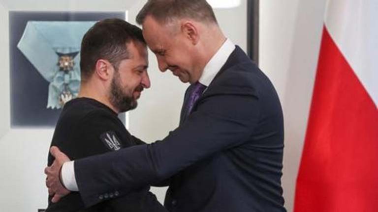 Duda: a Krím nem lesz ukrán