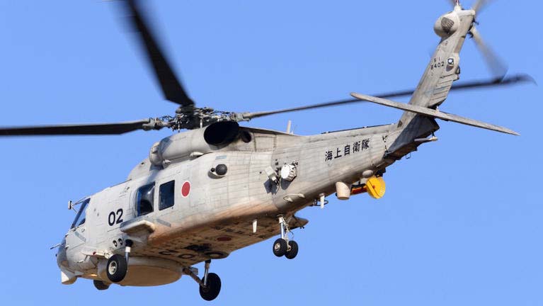 Két japán helikopter is a tengerbe zuhant