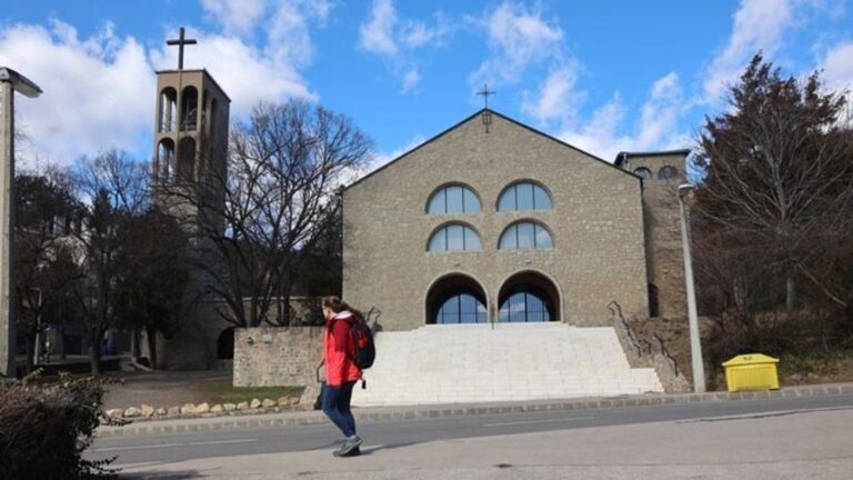 Pünkösdi virrasztást tartanak a Pálos templomban