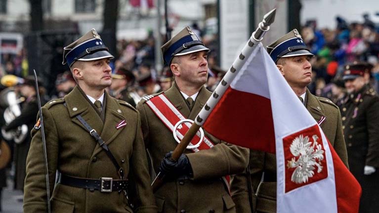 Minszkben akarnak menetelni a lengyelek