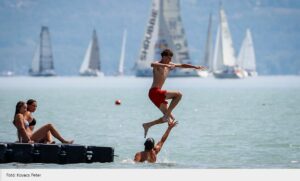 Rövid turnusokban, többször tértek vissza a Balatonhoz a magyar turisták