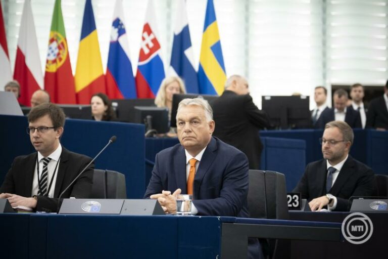 EU-elnökség - Orbán Viktor azért jöttem, hogy ébresztőt fújjak