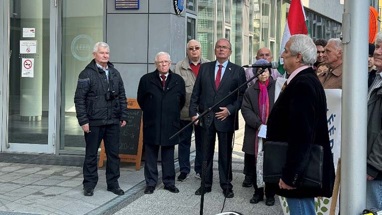 Békefórum: békét és megegyezést Oroszországgal