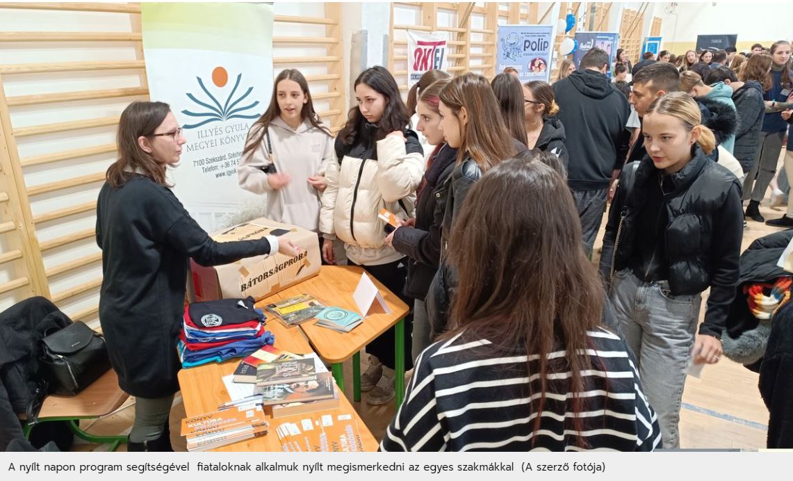 A technikum 24 partnere mutatkozott be, s leendő és jelenlegi diákok találkozhattak a duális képzésben részt vevő vállalkozásokkal