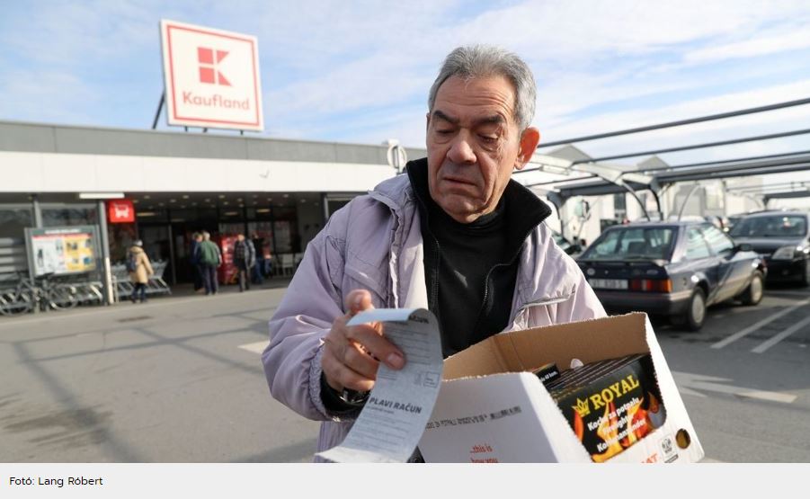 Péntekenként nem vásárolnak és nem is tankolnak horvát szomszédaink
