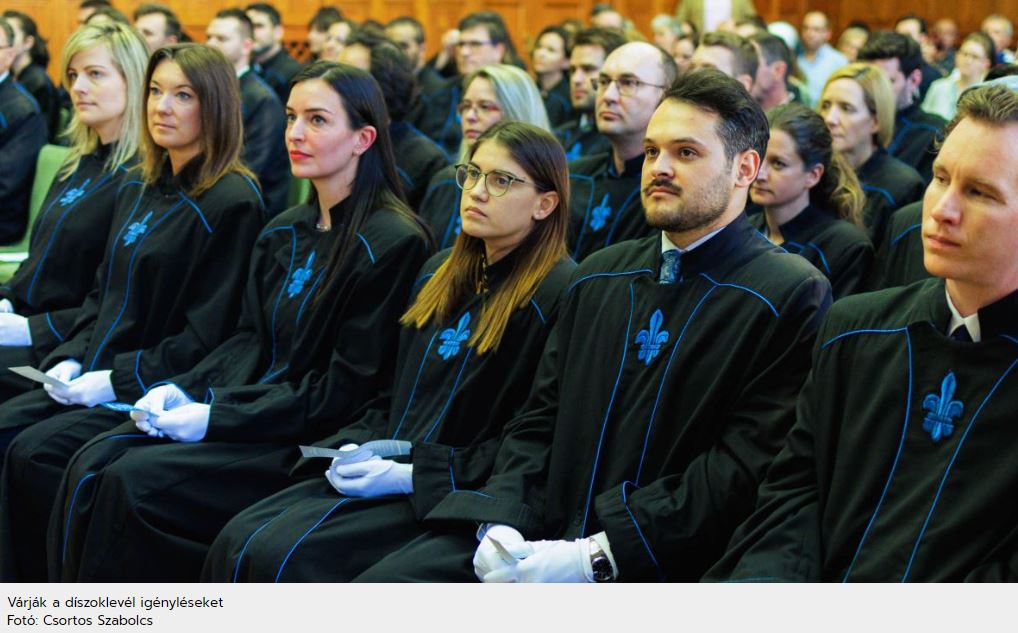 Büszkék egykori hallgatóikra - díszoklevelet igényelhetnek