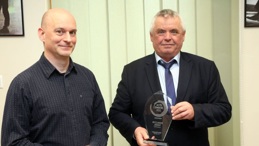 Átvette díját az év embere