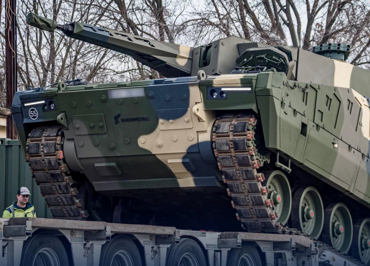 Újabb LYNX KF-41 gyalogsági harcjármű érkezett