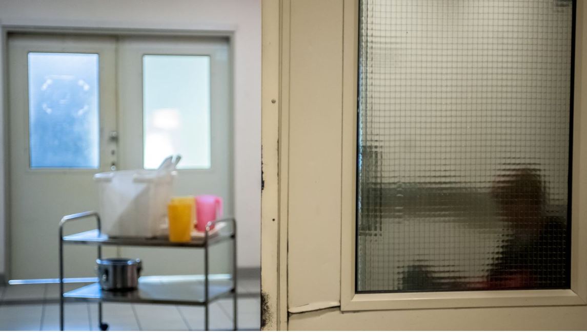 Kiszúrta az ápoló szemét egy beteg a kaposvári kórházban