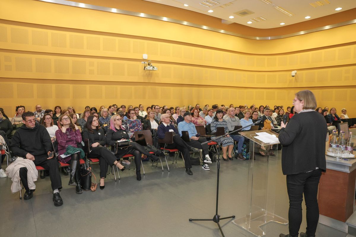 A mesterséges intelligencia is szóba került a szociálpedagógia szakembereinek szóló konferencián Fotó: Makovics Kornel