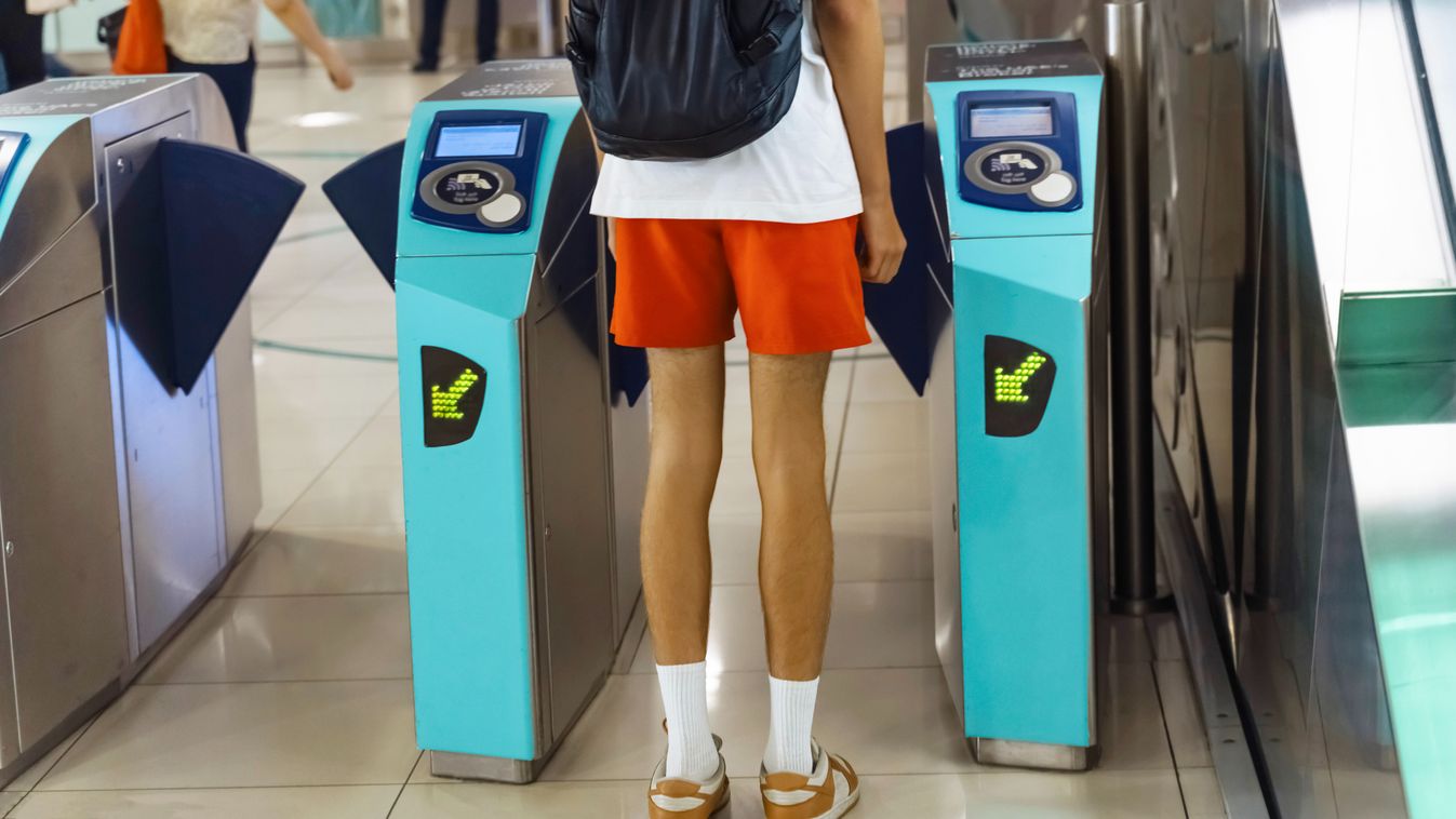 A Nemzeti Adó- és Vámhivatal időről-időre ellenőrzéseket tart