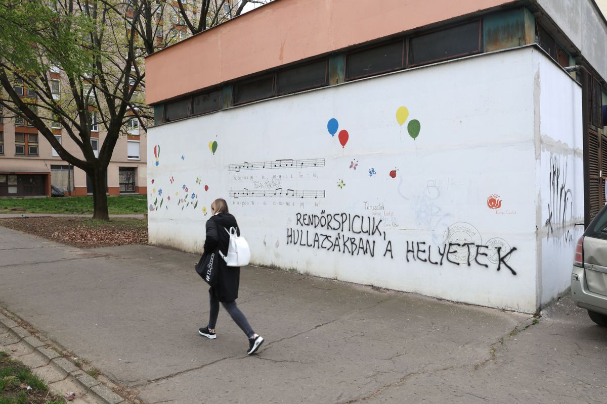 A rendőrség drogellenes akciójára válaszul - Fotó: Kovács Liliána