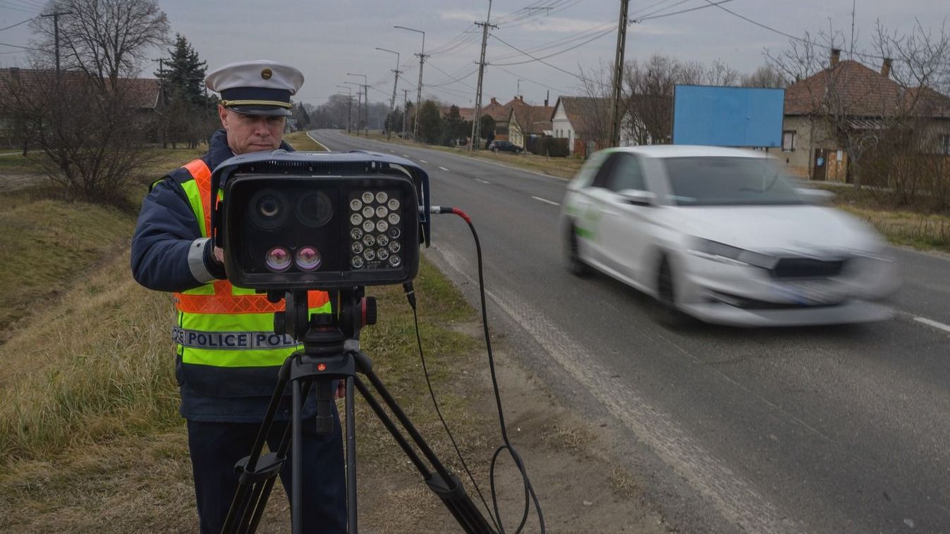 Minden traffipaxot bevetnek a rendőrök Fotó: MW