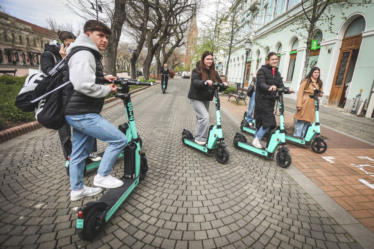 Az elektromos rollerezés szabályai hiányosak (illusztráció). Fotó: MW