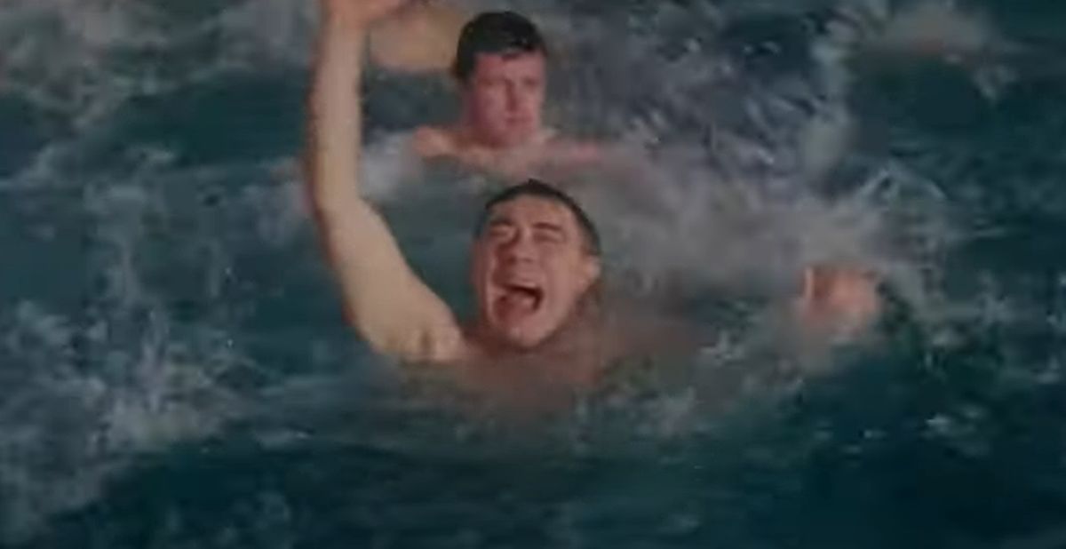 Amikor majd a svájci problémák elöntenek minket, akkor megnyugodhatunk. - Forrás: Tanú c. film