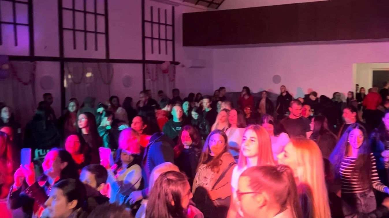 A foglalót elkérte, ám nem jelent meg.