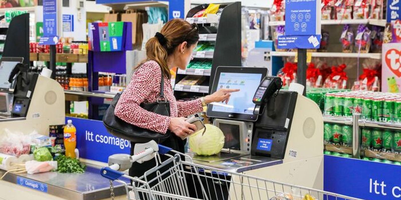 Hihetetlen, de igaz: ez az egri bolt azzal hódít, amije nincs!