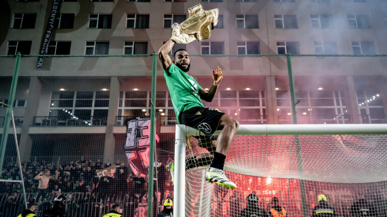 Borítókép: Szollár Zsófi / Index