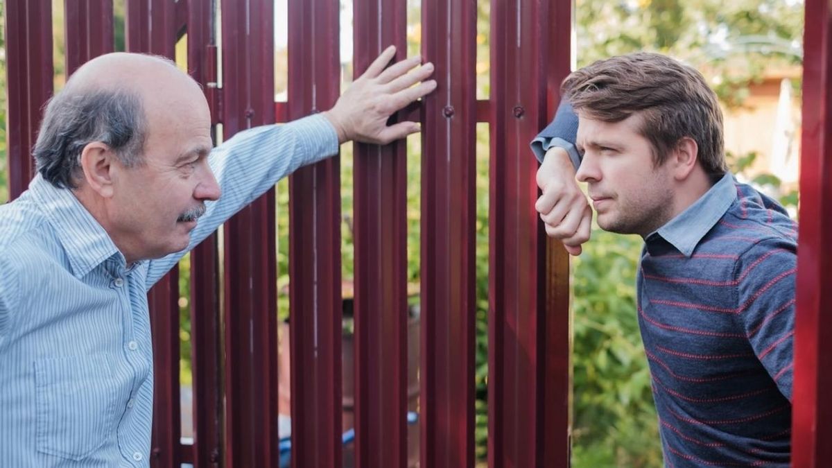 A kerítésépítésnek megvannak a szabályai, érdemes utána nézni, még építés előtt. Más a feltétel belterületen, más külterületen Forrás: Shutterstock/illusztráció