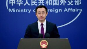 Kína aggodalmát fejezi ki