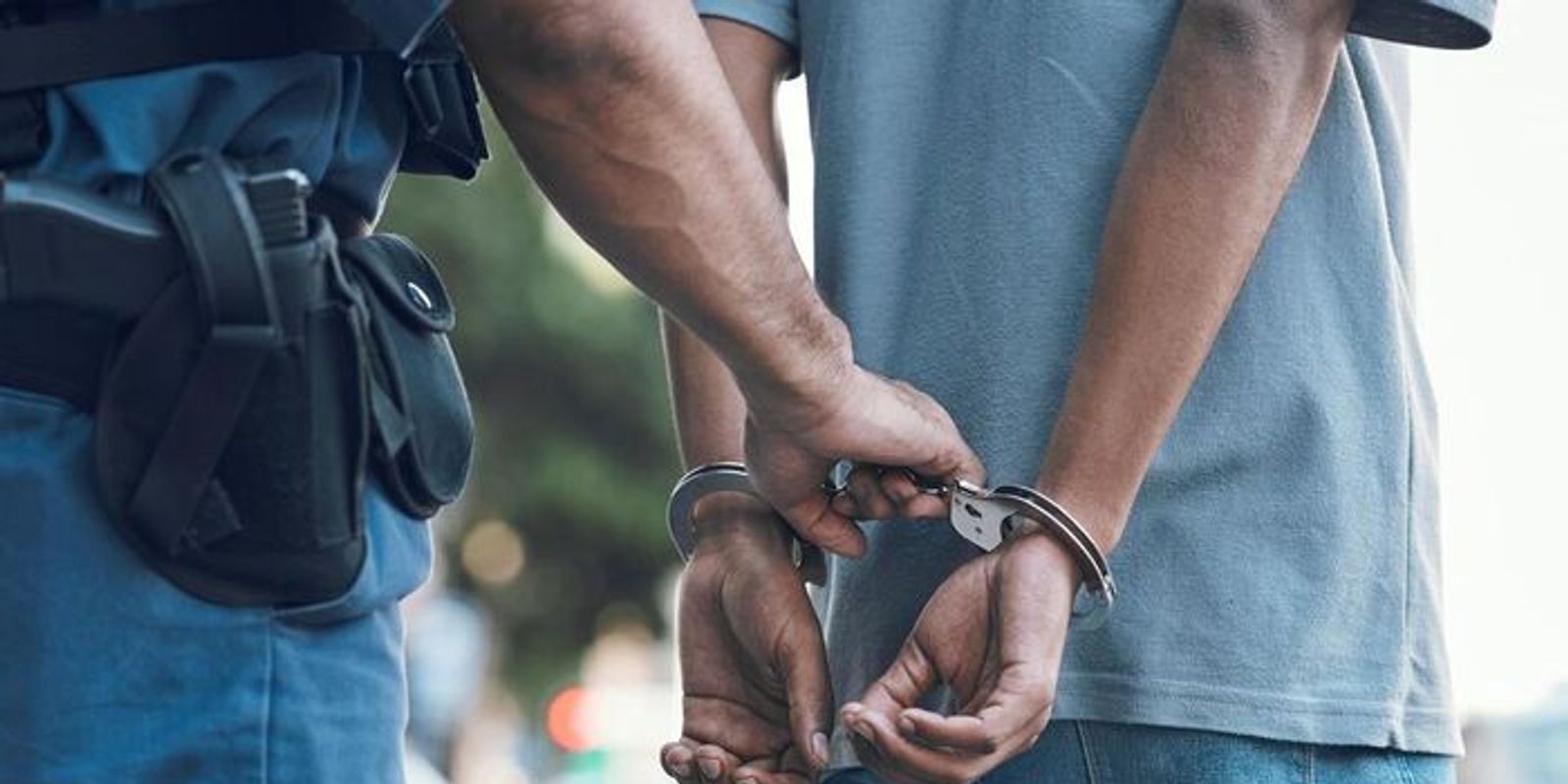 Magyarország miniszterelnökének és más személyeknek a megölésére készült.