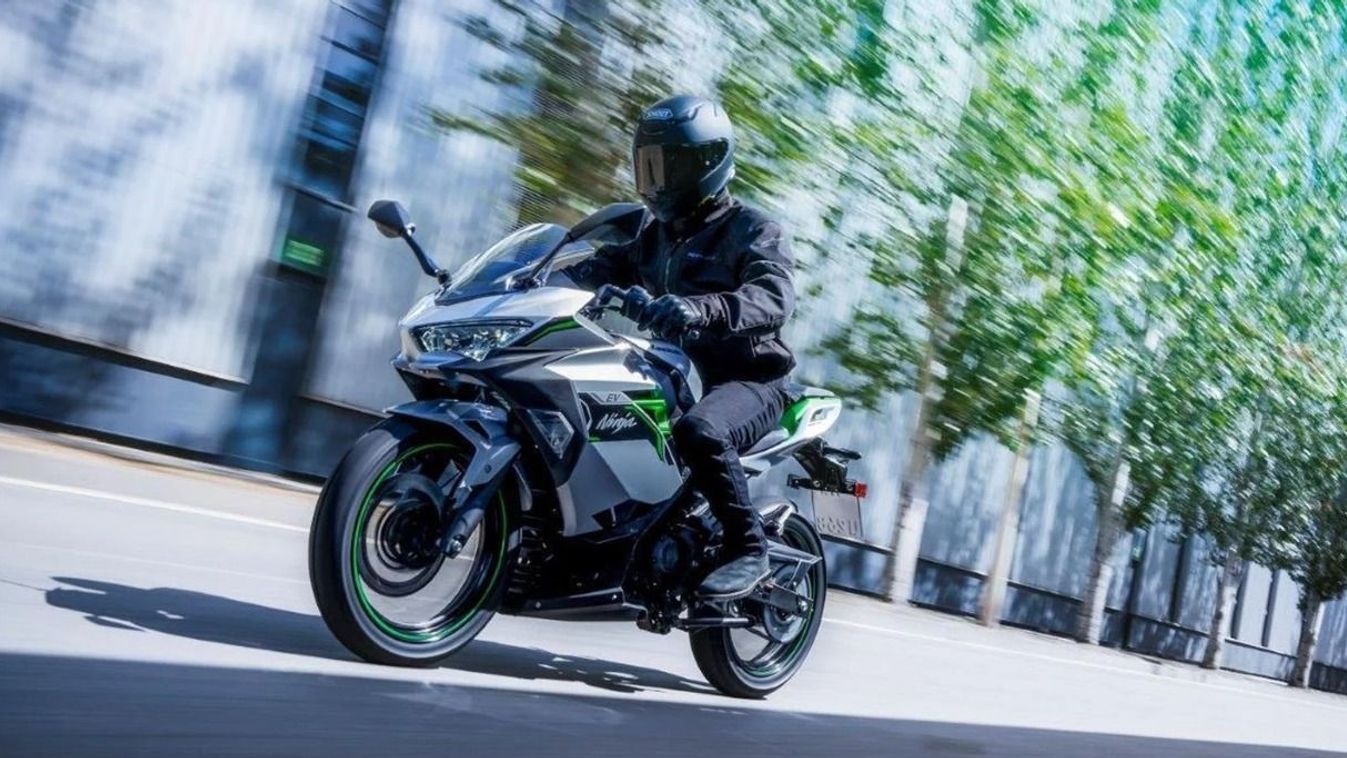 Kipróbálnád az elektromos motort? Forrás: villanyautosok.hu