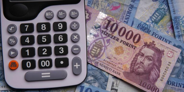 A prémiumokat nem kell sokat számolgatni, jön az utalás hamarosan. Fotó: Shutterstock