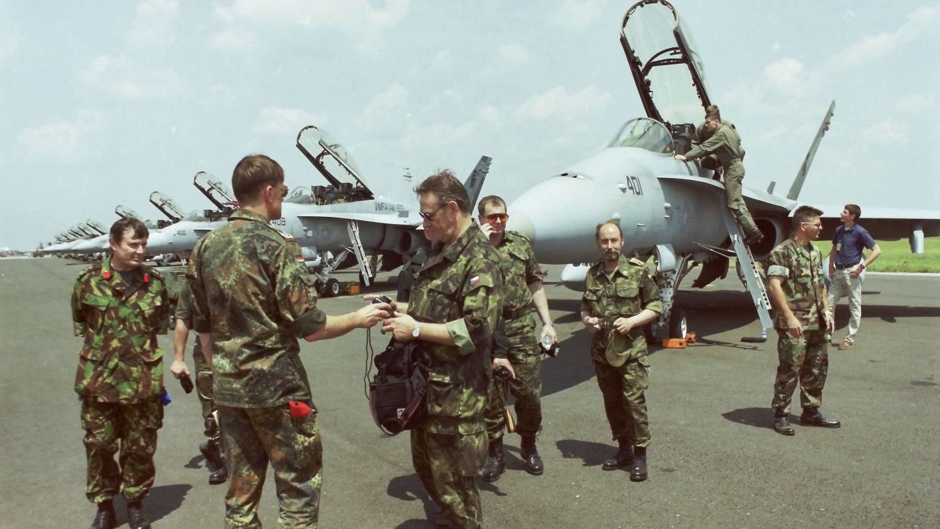 Szebb napokat is megélt a légibázis.