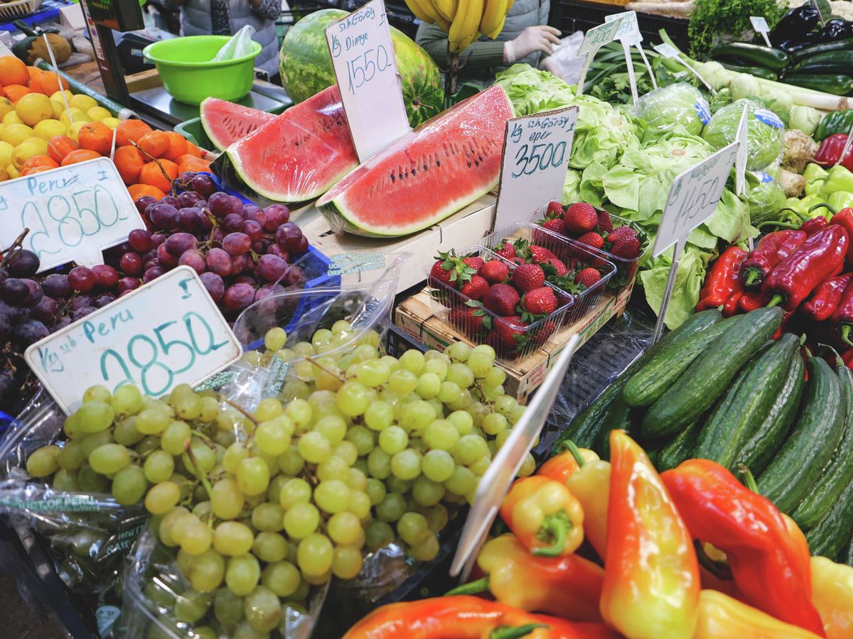 A vásárcsarnok árusai a készpénzes vásárlást preferálják, ami sokakat bosszant.