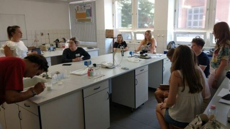 A nyári egyetem nem csak a tanulás és kutatás, de a közösségépítés szellemében telt.