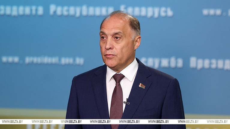 Belarusz: szárazon tartjuk a puskaport!