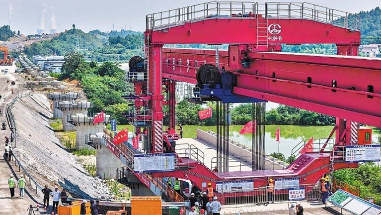 Kína: arccal a vasút felé!