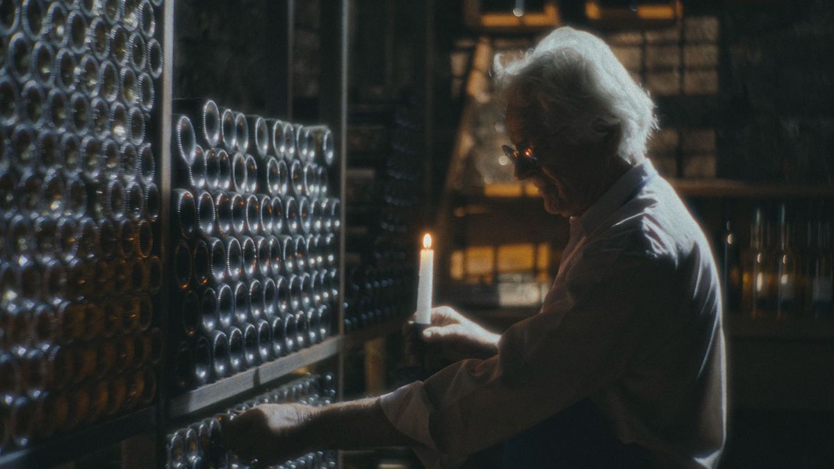 A modern megoldások, például szén-dioxid-érzékelők mellett az évszázados gyertyás módszer is hatékony. Fotó: SimonSkafar / Forrás: Getty images