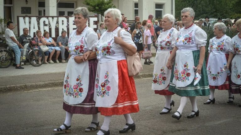 A szüreti felvonulás Nagyrédén a szőlőművelés évszázados hagyományait eleveníti fel minden évben Forrás: Czímer Tamás / Heol.hu