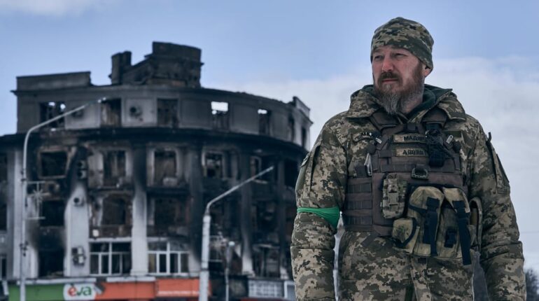 "Robert Brovdi magyar gyökerekkel is rendelkezik, katonai nevét is ennek alapján választotta."