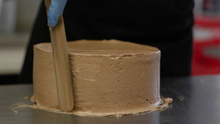 Ország tortája: belepillanthattunk, hogy készül az egri Marjánban Forrás: Huszár Márk / Heol.hu