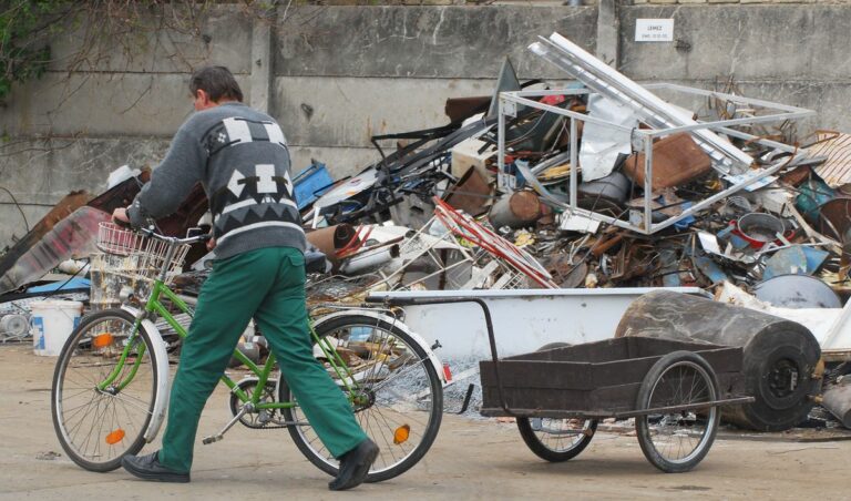 Illegális vasazással szerzett milliókat Fotóillusztráció: MW