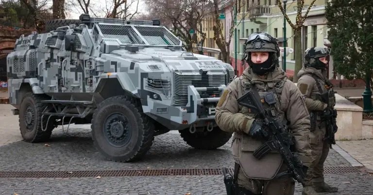 A TEK akcióba léphet külföldön, információt gyűjthet, és közel 4 milliárd forintot kap a tartalékból