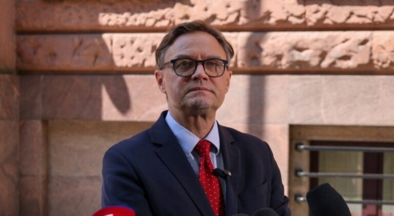 A lengyelek vért akarnak látni