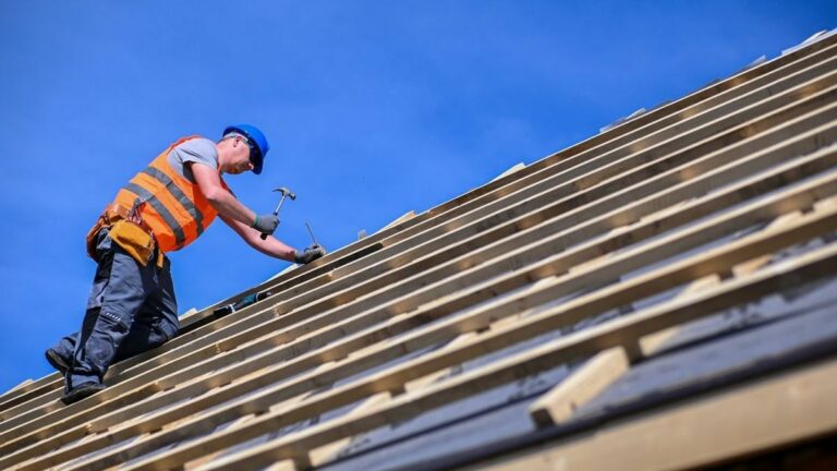 Otthonfelújítási támogatásokból szedett össze több százmilliót egy bűnbanda Forrás: Kisalföld