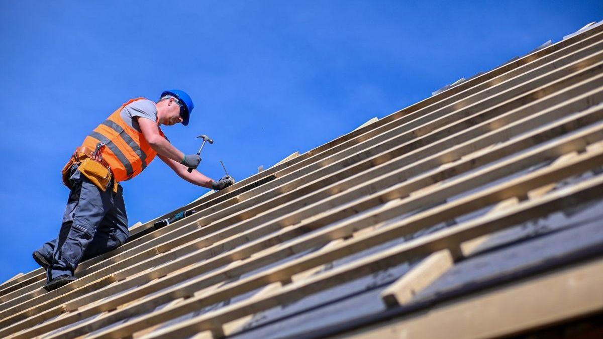 Otthonfelújítási támogatásokból szedett össze több százmilliót egy bűnbanda Forrás: Kisalföld