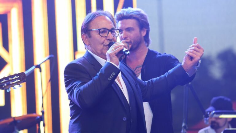 Fásy Ádámra, Nótár Maryre és Peter Sramekre mulatott Mohács Fotó: Kovács Liliána