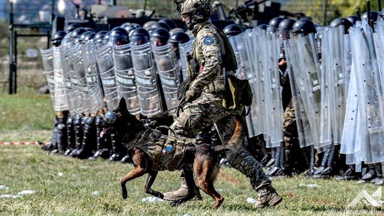 Hozzák haza a magyar katonákat Bosznia-Hercegovinából!